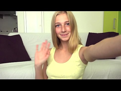 ❤️ Sıkıldığımda pembe amımı tembelce mastürbasyon yapıyorum Porno bizde ❤