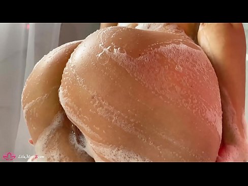 ❤️ Esmer Duşta Yoğun Orgazm için Vibratör ile Amcık Mastürbasyon Yapıyor Porno bizde ❤